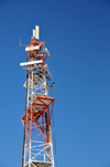 Jerusalem, Israel: tall communications antenna at Rachel's Tomb Crossing Checkpoint - red and white steell truss structure - photo by M.Torres