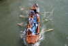 Italy - Venice: rowers (photo by C.Blam)