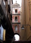 Italy / Italia - Naples / Napoli / NAP (Campania): arch - Historic Centre of Naples - Unesco world heritage site (photo by Robert Ziff)