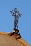 Mount Nebo - Madaba governorate - Jordan: metal cross by Giovanni Fantoni at the basilica - Moses shrine - photo by M.Torres