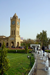 Erbil / Hewler / Arbil / Irbil; Kurdistan; Iraq: fointain and Erbil Clock Tower fountain, a replica of London's Big Ben - Shar Park, Erbil's central square at the base of the Citadel - photo by M.Torres