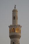 Kuwait city: Al-Qibla area - Minaret on Arabian Gulf Street - photo by M.Torres
