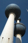 Kuwait city: Kuwait towers - Water tower and Main tower - photo by M.Torres