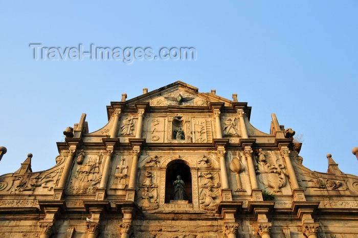 macao108: Macau, China: Ruins of St. Paul's, 16th century complex destroyed by a fire in 1835 -  Historic Centre of Macau, UNESCO World Heritage Site - Church of the Mother of God façade - photo by M.Torres - (c) Travel-Images.com - Stock Photography agency - Image Bank