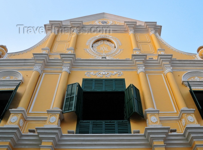 macao119: Macau, China: gable of St. Dominic's Church - Igreja de São Domingos, Largo de São Domingos - photo by M.Torres - (c) Travel-Images.com - Stock Photography agency - Image Bank