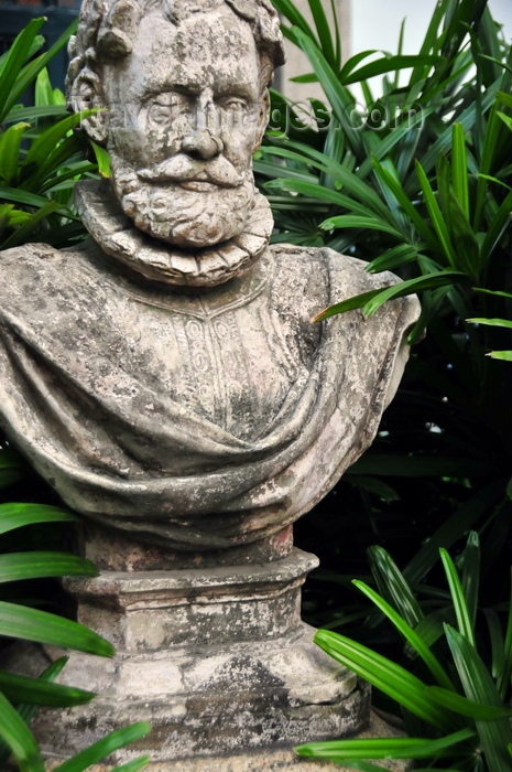 macao124: Macau, China: Luis de Camoes bust at the Leal Senado Building - photo by M.Torres - (c) Travel-Images.com - Stock Photography agency - Image Bank