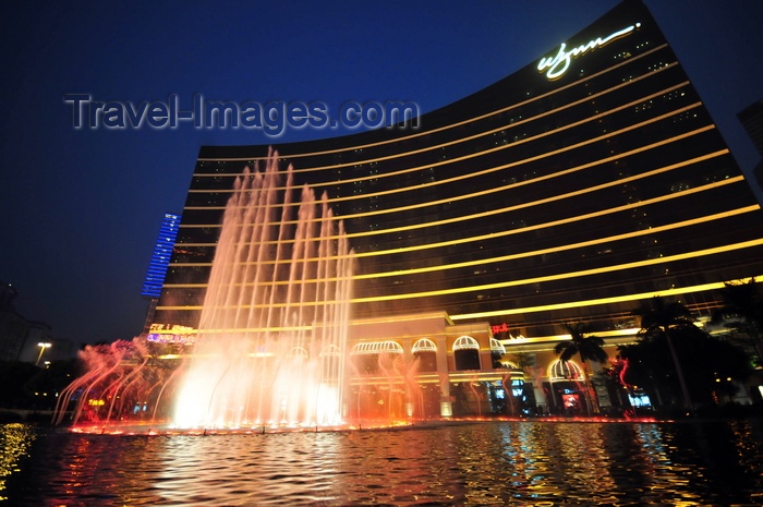 macao132: Macau, China: Wynn Macau luxury hotel and casino resort - dancing fountain at night - Cidade de Sintra Street - photo by M.Torres - (c) Travel-Images.com - Stock Photography agency - Image Bank