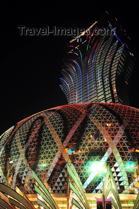 macao21: Macau, China: Grande Lisboa hotel and casino at night - Avenida de Lisboa - photo by M.Torres - (c) Travel-Images.com - Stock Photography agency - Image Bank