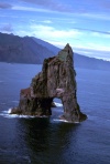 Ponta de So Loureno: arco sobre o Atlantico / arch on the ocean (image by F.Rigaud)