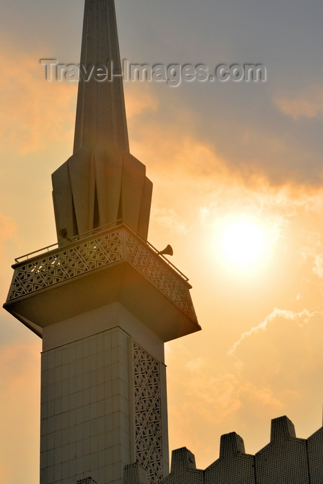 mal101: Kuala Lumpur, Malaysia: National Mosque of Malaysia - minaret and sun - photo by M.Torres - (c) Travel-Images.com - Stock Photography agency - Image Bank