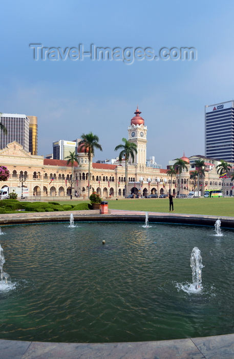 mal153: Kuala Lumpur, Malaysia: Merdeka Square fountain and Sultan Abdul Samad Building, the British colonial Government Offices, Neo-Mughal style - photo by M.Torres - (c) Travel-Images.com - Stock Photography agency - Image Bank
