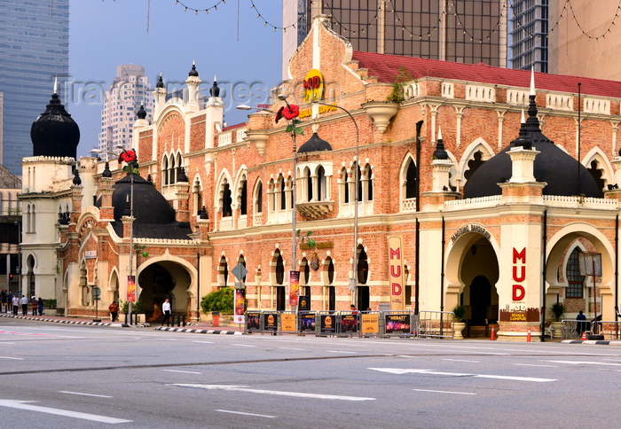 mal343: Kuala Lumpur, Malaysia: Old City Hall, now the City Theatre - designed by British colonial architect Arthur Benison Hubbac - Merdeka Square - photo by M.Torres - (c) Travel-Images.com - Stock Photography agency - Image Bank