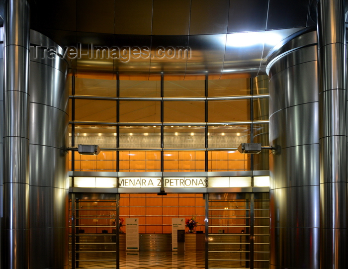 mal372: Kuala Lumpur, Malaysia: Petronas Towers - glass and metal entrance to Tower 2 (Menara 2 Petronas) - photo by M.Torres - (c) Travel-Images.com - Stock Photography agency - Image Bank