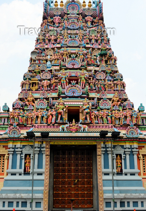 mal82: Kuala Lumpur, Malaysia: Sri Kandaswamy Kovil - Gopura - Sri Lankan Tamil Hindu temple - photo by M.Torres - (c) Travel-Images.com - Stock Photography agency - Image Bank