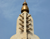 Bamako, Mali: golden top of the Independence Monument - Place de l'Independance roundabout, Quartier du Fleuve - photo by M.Torres