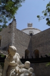 Mexico - Mrida (Yucatn): San Ildefonso Cathedral and statue (photo by A.Caudron)