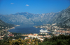 Montenegro / Crna Gora - Kotor: town and fjord - cruise-ship in Boka Kotorska - photo by D.Forman