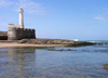 Morocco / Maroc - Rabat: the lighthouse and the beach, a surfing hotspot - Fort de la Calette - photo by J.Kaman