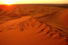 Morocco / Maroc - Erg Chebbi: dunes of the Sahara desert - sunset - photo by J.Kaman