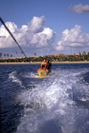 Mozambique / Moambique - Bazaruto: banana ride on the Indian ocean / passeio de banana - photo by F.Rigaud