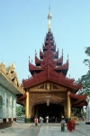 Myanmar / Burma - Yangon / Rangoon: Shwedagon pagoda (photo by J.Kaman)