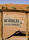 Namib Desert - Dead Vlei, Hardap region, Namibia: Deadvlei sign - Namib-Naukluft National Park - photo by Sandia