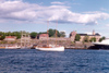 Norway / Norge - Oslo: sailing on the Oslo fjord by the Akershus fortress (photo by Miguel Torres)