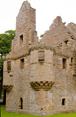Orkney island, Mainland- Kirkwall - the Earl's Palace - built c.1600 by Patrick Stewart, secondEarl of Orkney using slave labour - after Lord Orkney's death, the palacecontinued to be the residence of the Bishop's of Orkney untill 1688 whenit reverted to the crown and fell into ruin - photo by Carlton McEachern