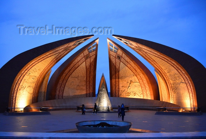 pakistan215: Islamabad, Pakistan: Pakistan Monument at dusk - marble terrace - photo by M.Torres - (c) Travel-Images.com - Stock Photography agency - Image Bank