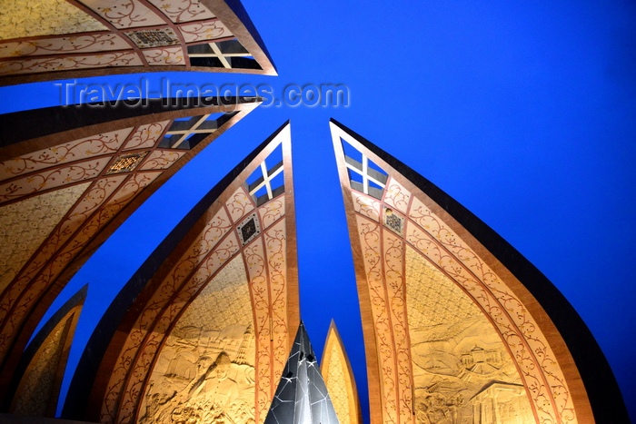 pakistan218: Islamabad, Pakistan: Pakistan Monument - petal-shaped structure at dusk - photo by M.Torres - (c) Travel-Images.com - Stock Photography agency - Image Bank