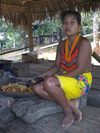 Panama - Chagres National Park: Embera Drua woman prepares her family's meal - photo by H.Olarte