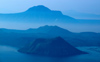 Philippines - Taal volcano, Luzon - photo by B.Henry