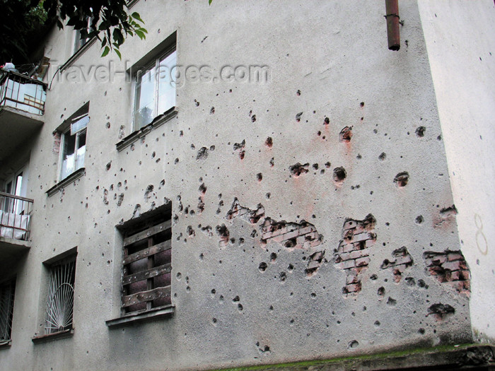 abkhazia13: Abkhazia - Sukhumi: bullet holes on a wall - photo by A.Kilroy - (c) Travel-Images.com - Stock Photography agency - Image Bank