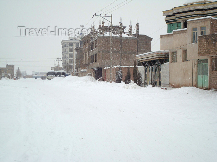 afghanistan38: Herat, Afghanistan: snow covered street - winter scene - photo by N.Zaheer - (c) Travel-Images.com - Stock Photography agency - Image Bank