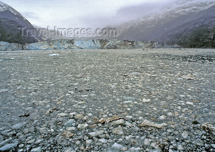 alaska120: Alaska - Glacier Bay NP: glacier icefield (photo by A.Walkinshaw) - (c) Travel-Images.com - Stock Photography agency - Image Bank