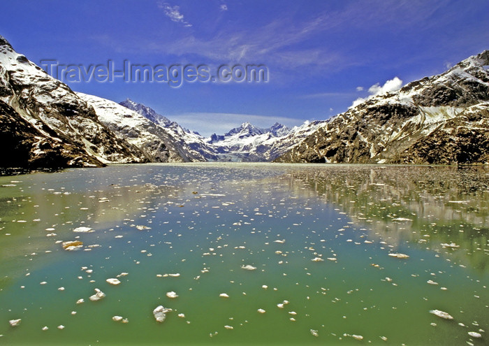 alaska124: Alaska - Glacier Bay NP: water reflection (photo by A.Walkinshaw) - (c) Travel-Images.com - Stock Photography agency - Image Bank