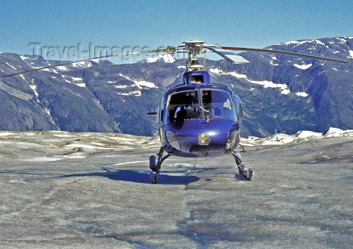 alaska131: Alaska - Glacier Bay NP: helicopter - Eurocopter AS350 A-star (photo by A.Walkinshaw) - (c) Travel-Images.com - Stock Photography agency - Image Bank