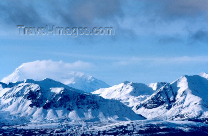 alaska14: Alaska - Anchorage / ANC: mountain view - Chugach Mountains and orographic clouds - skyline - photo by F.Rigaud - (c) Travel-Images.com - Stock Photography agency - Image Bank