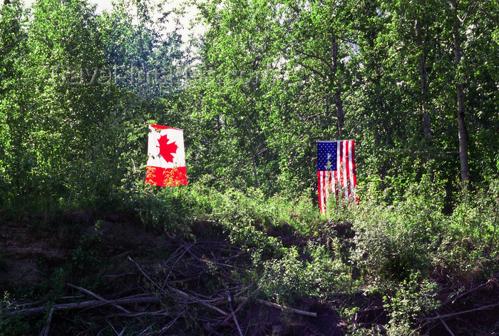 alaska179: Alaska - Yukon river: canadian and american border - photo by E.Petitalot - (c) Travel-Images.com - Stock Photography agency - Image Bank