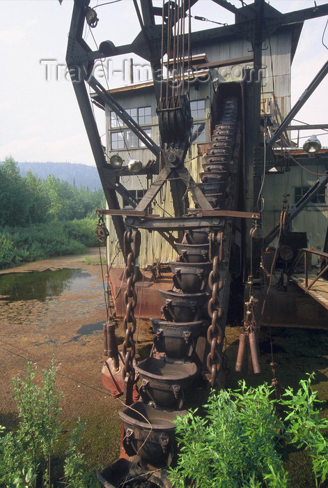 alaska186: Alaska - Yukon river: old machine for gold extraction  - photo by E.Petitalot - (c) Travel-Images.com - Stock Photography agency - Image Bank