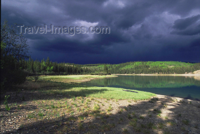 alaska192: Alaska - Yukon river: s storm is coming - photo by E.Petitalot - (c) Travel-Images.com - Stock Photography agency - Image Bank