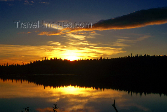 alaska193: Brooks range, Alaska: sunset on the Kobuk river - photo by E.Petitalot - (c) Travel-Images.com - Stock Photography agency - Image Bank