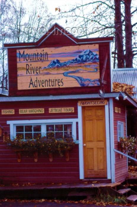 alaska27: Alaska - Talkeetna: Mountain River Adventures HQ (photo by F.Rigaud) - (c) Travel-Images.com - Stock Photography agency - Image Bank