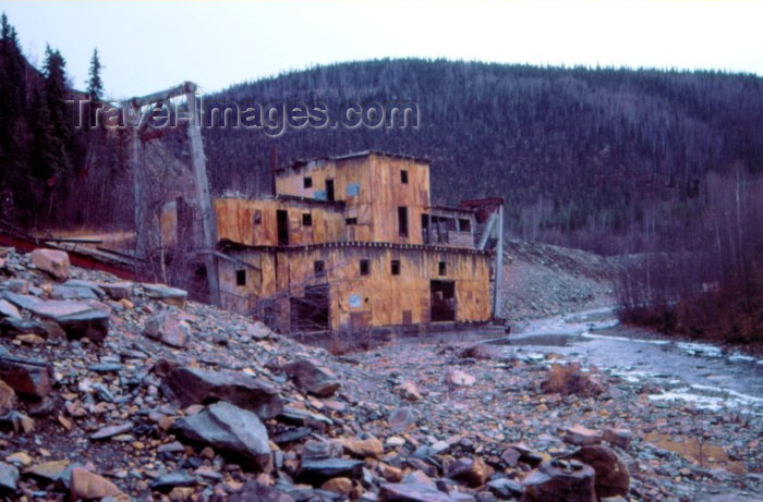 alaska40: Alaska - Chicken: abandoned gold mine - photo by F.Rigaud - (c) Travel-Images.com - Stock Photography agency - Image Bank