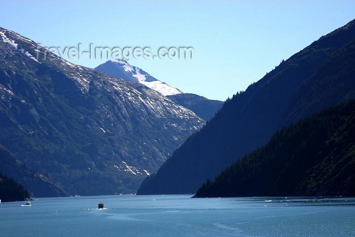 alaska53: Alaska's Inside Passage - Tracy Arm Fjord: entering the fjord (photo by Robert Ziff) - (c) Travel-Images.com - Stock Photography agency - Image Bank