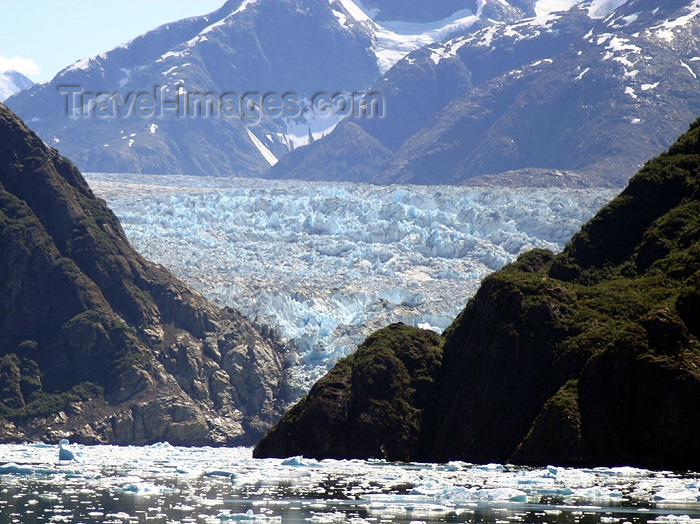 alaska62: Alaska's Inside Passage - Tracy Arm Fjord : South Sawyer Glacier (photo by Robert Ziff) - (c) Travel-Images.com - Stock Photography agency - Image Bank