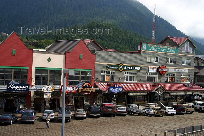 alaska89: Alaska - Ketchikan: façades by the waterfront (photo by Robert Ziff) - (c) Travel-Images.com - Stock Photography agency - Image Bank