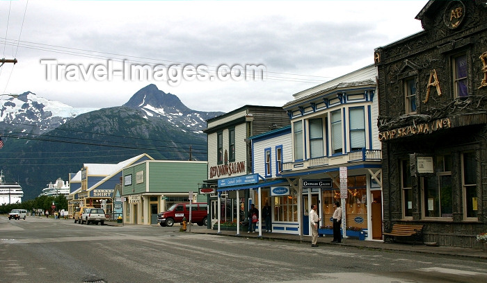 alaska93: Alaska - Skagway: main street (photo by Robert Ziff) - (c) Travel-Images.com - Stock Photography agency - Image Bank