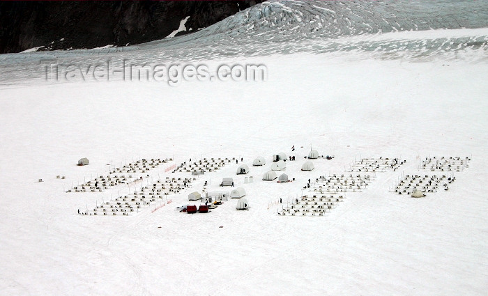 alaska99: Alaska - Skagway:  dogsled camp at Denver Glacier - aerial view (photo by Robert Ziff) - (c) Travel-Images.com - Stock Photography agency - Image Bank