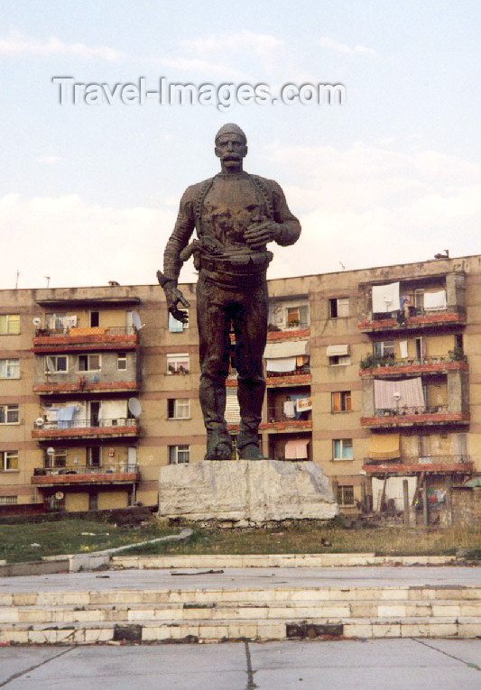 albania10: Albania / Shqiperia - Shkodër/ Shkoder / Shkodra: the 'new man' of once Socialist Albania - photo by M.Torres - (c) Travel-Images.com - Stock Photography agency - Image Bank